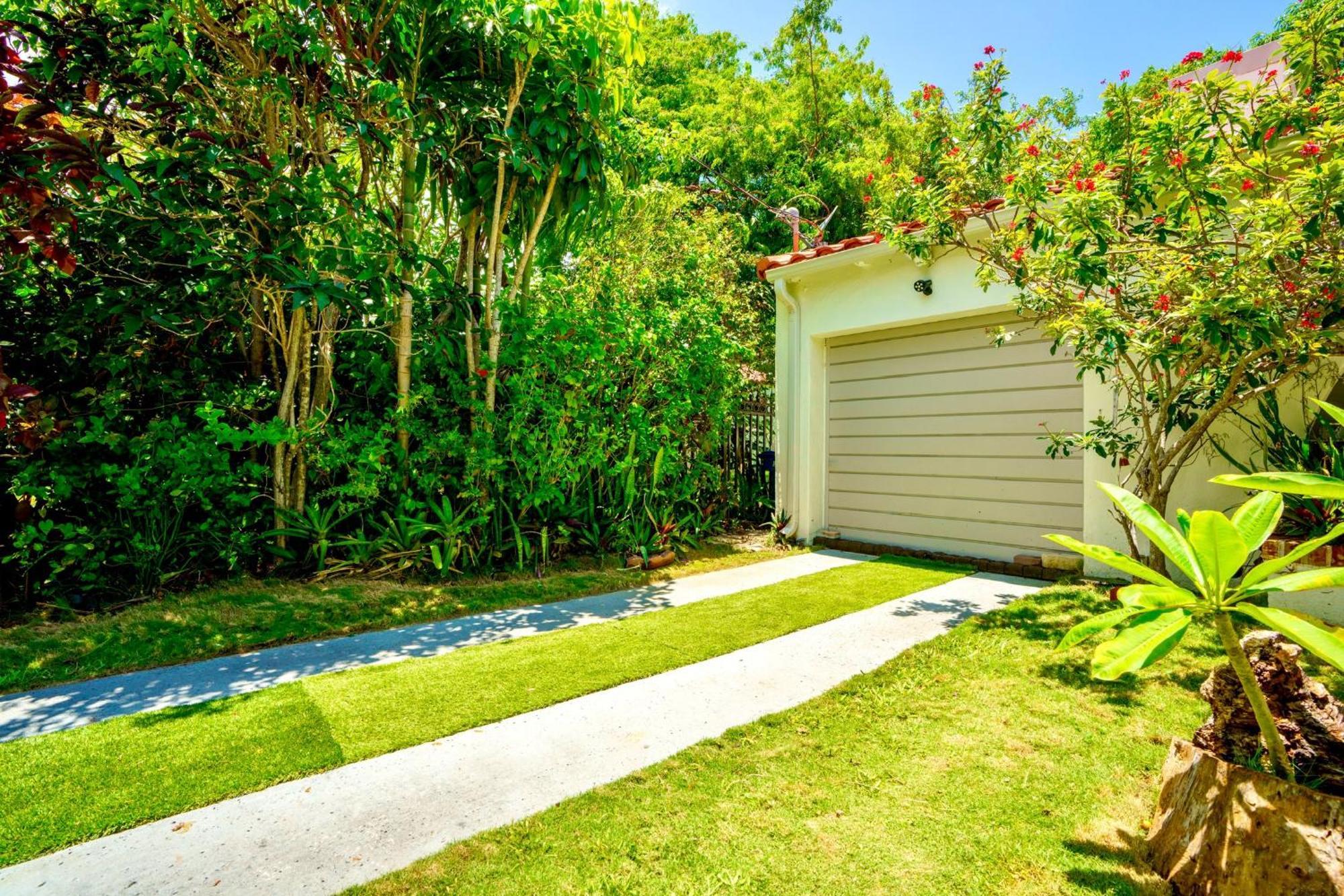 Entire Private Beautiful 2 Bedroom Plus Den House With Gated Front&Back Yard And Free Parking 10Min Drive To Miami Beach Εξωτερικό φωτογραφία